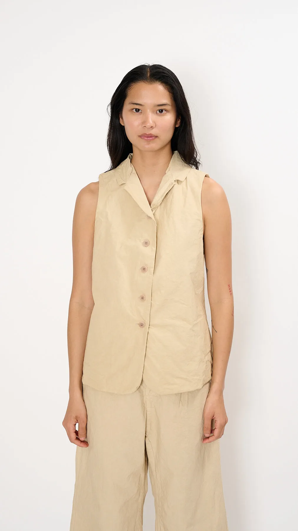 Sleeveless Blazer CC in Cream