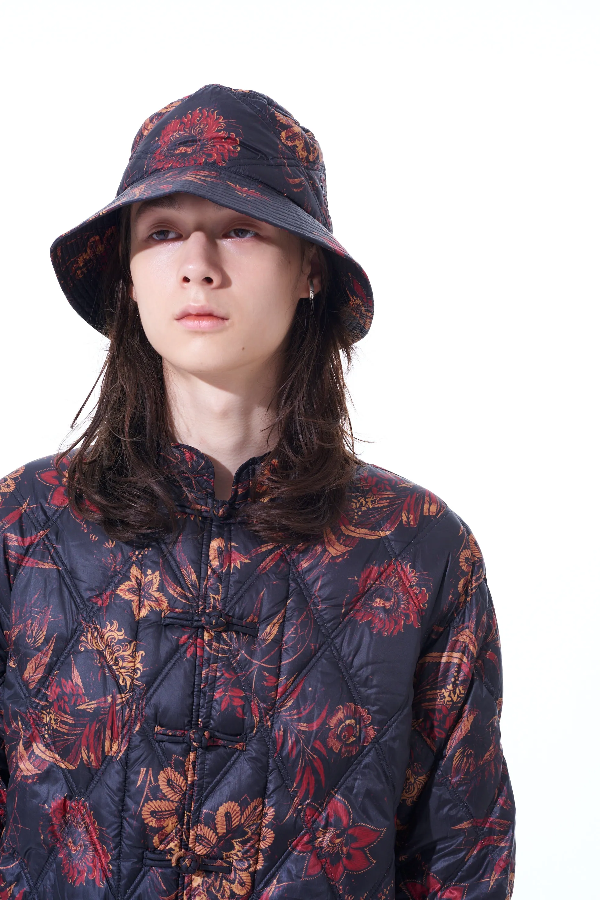 S'YTE x TAIONCollaboration Collection FLORAL PATTERN QUILTED DOWN BUCKET HAT