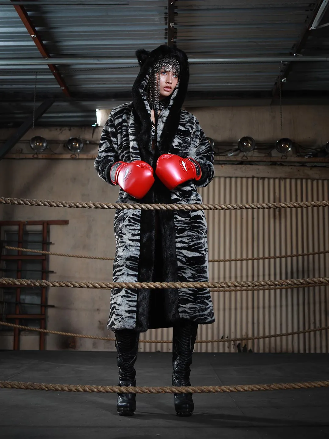 Tiger Classic Faux Fur Style Robe | Women's