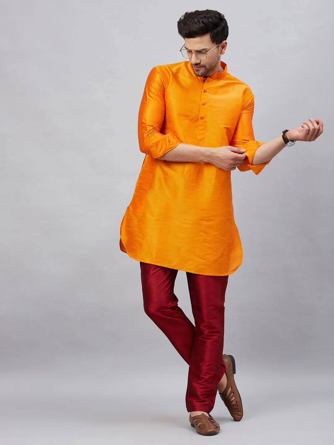 VASTRAMAY Men's Orange Silk Blend Kurta Set