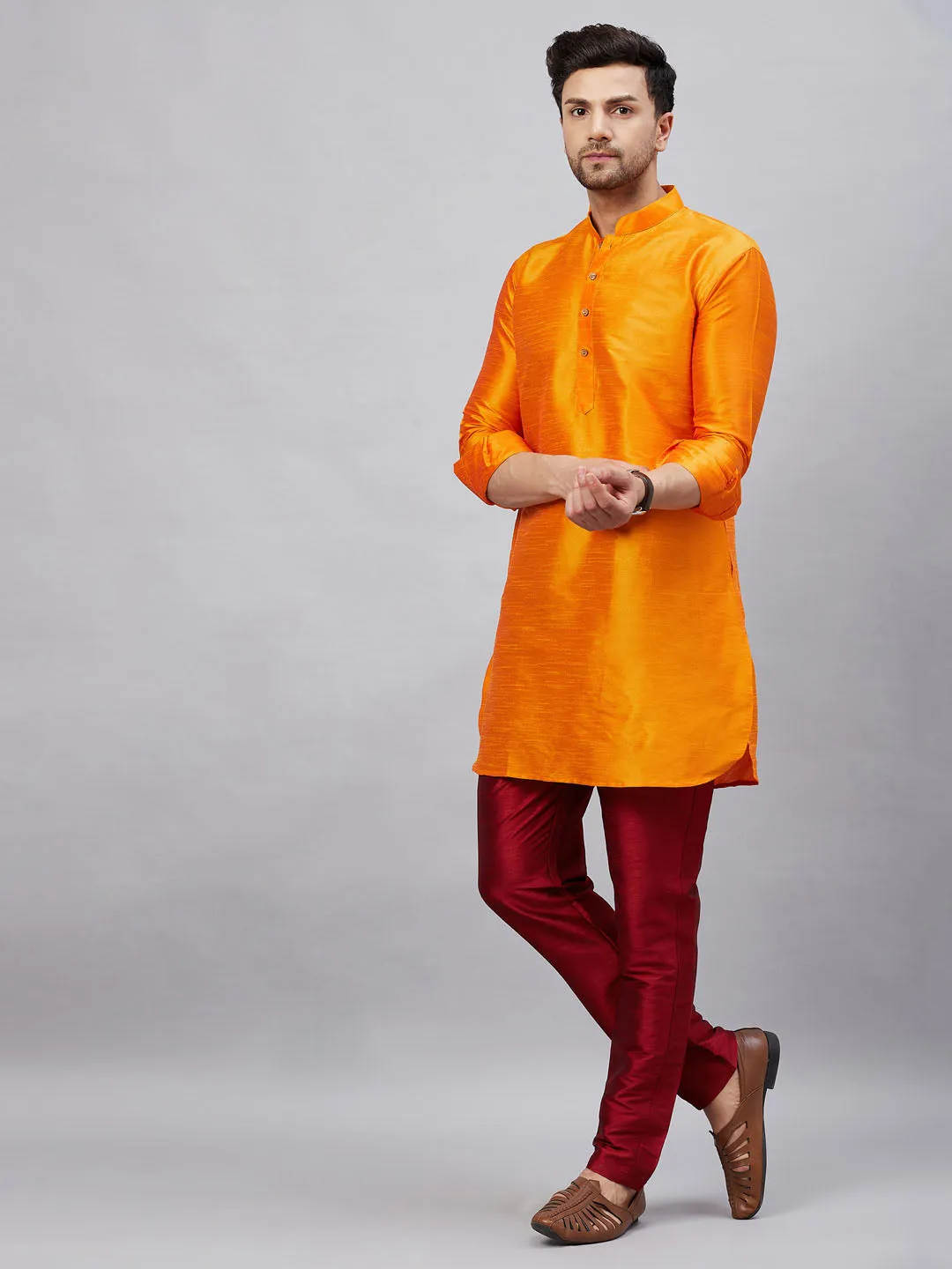 VASTRAMAY Men's Orange Silk Blend Kurta Set